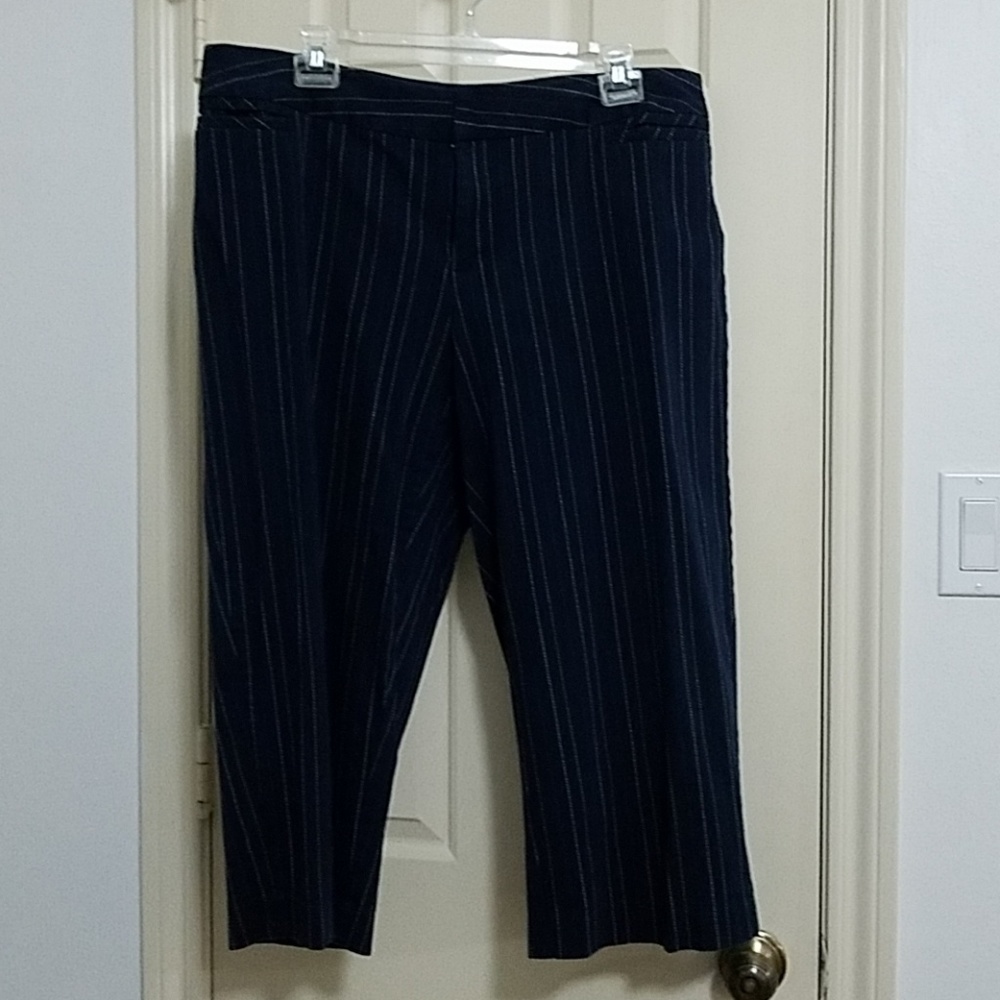 Pinstriped Stretch Capris Pants